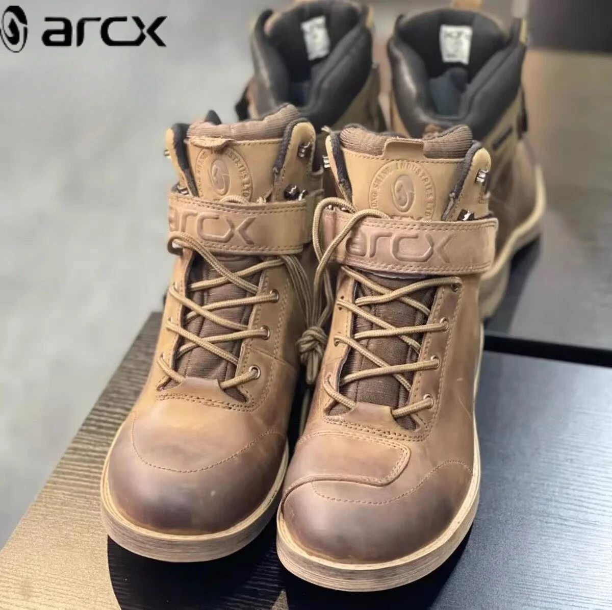 

ARCX Motorcycle Ankle Boots Moto Vintage Morocicleta Waterproof Warm Botas Motocross Cowhide Waterproof Commuter Shoes