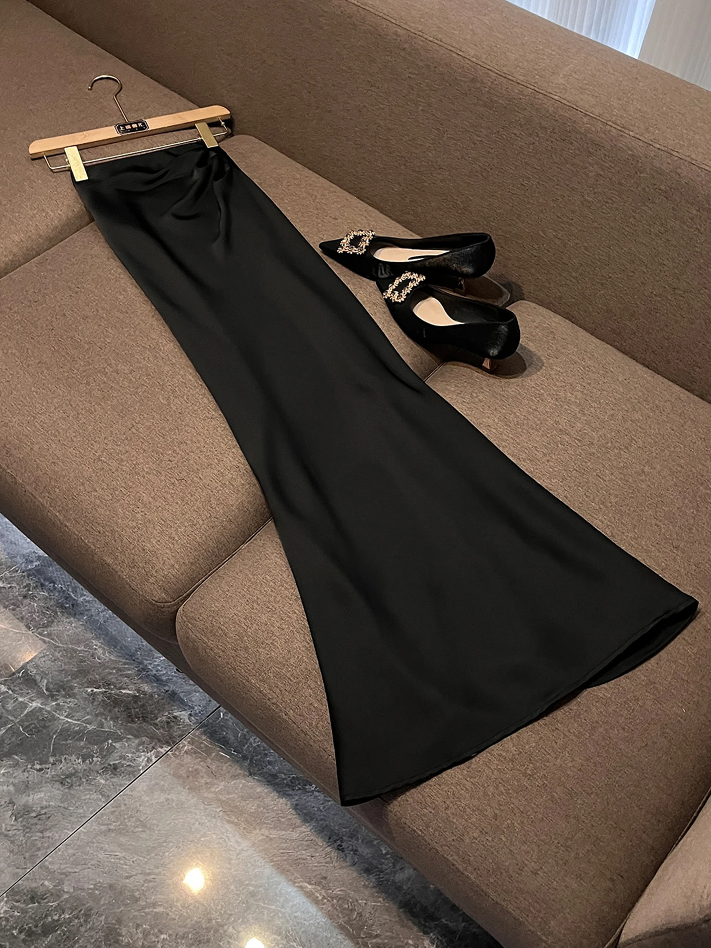 

Ele High Waist Fi Tail Pure Color Faion Set 2025 Новый корейский универсальный топ для похудения юбка для молодых женщин