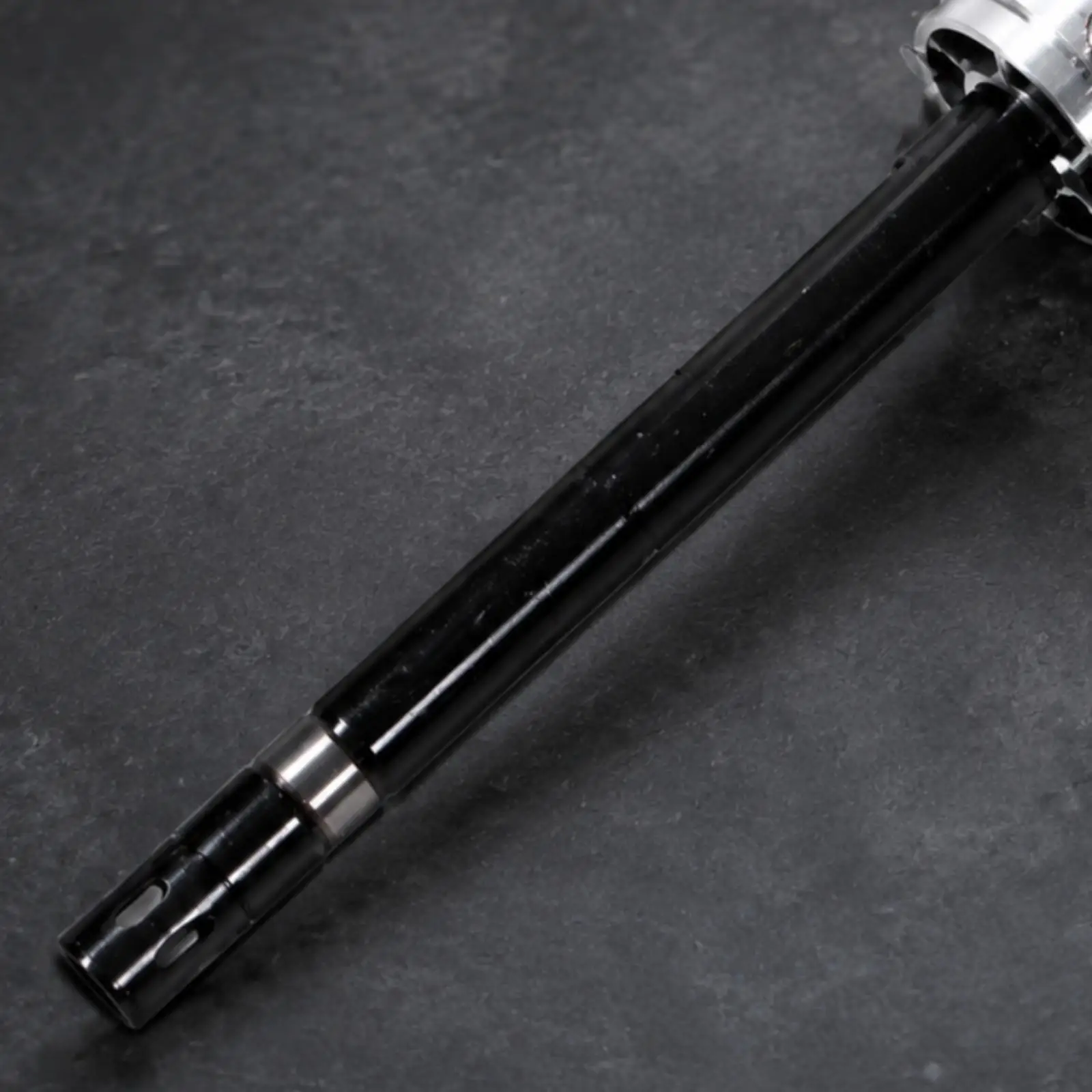 Oil Pump Head Tool Elongated Reach Pneumatic Oil Pump Head Sturdy for Maintenance Technicians, Mechanics, Machinery Lubrication,