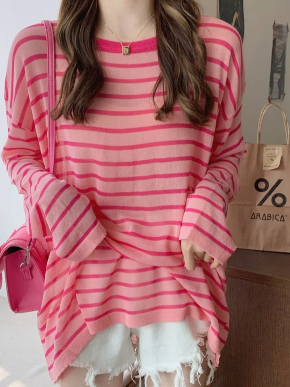 

Summer Thin Ice Silk Long Sve T-irt Women's Loose Knitted round Ne Stripe Pattern Sun Protection Cover up Sweet Sle