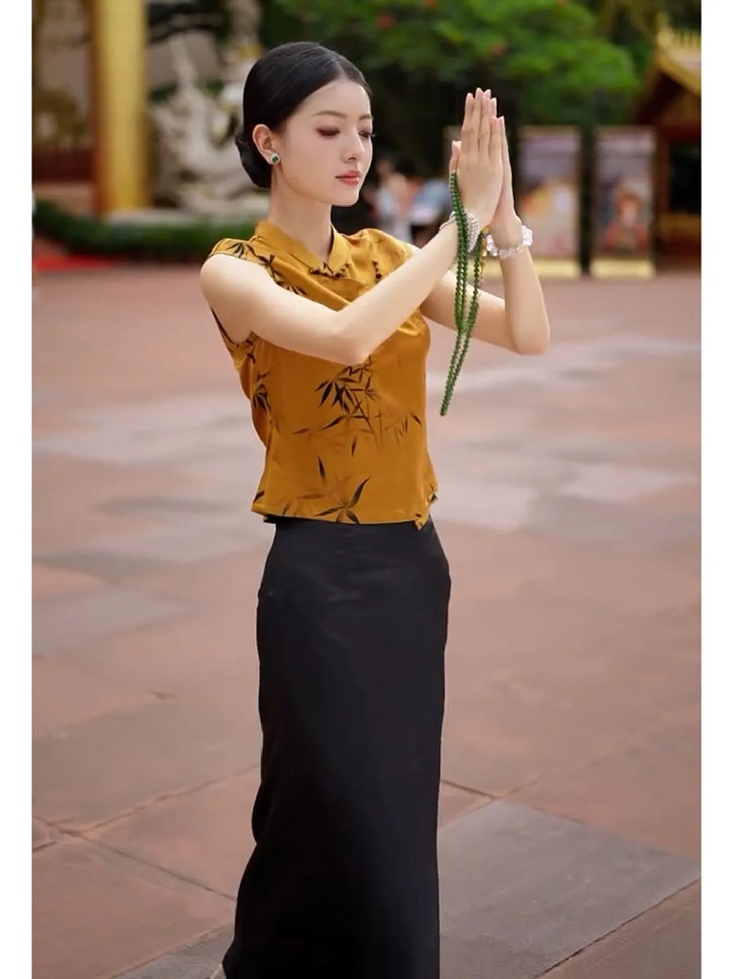 Neues chinesisches SLE-Blumendruck-Irt-Top für Damen mit lockerer Passform, gelbes Luxus-Sensation-Faionable-Top für die Herbstsaison