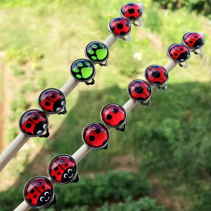 

Stainl Steel round Polka Dot Bear Paw Earrings Silver Color No Piercing Creative Ear Clips Country Sle