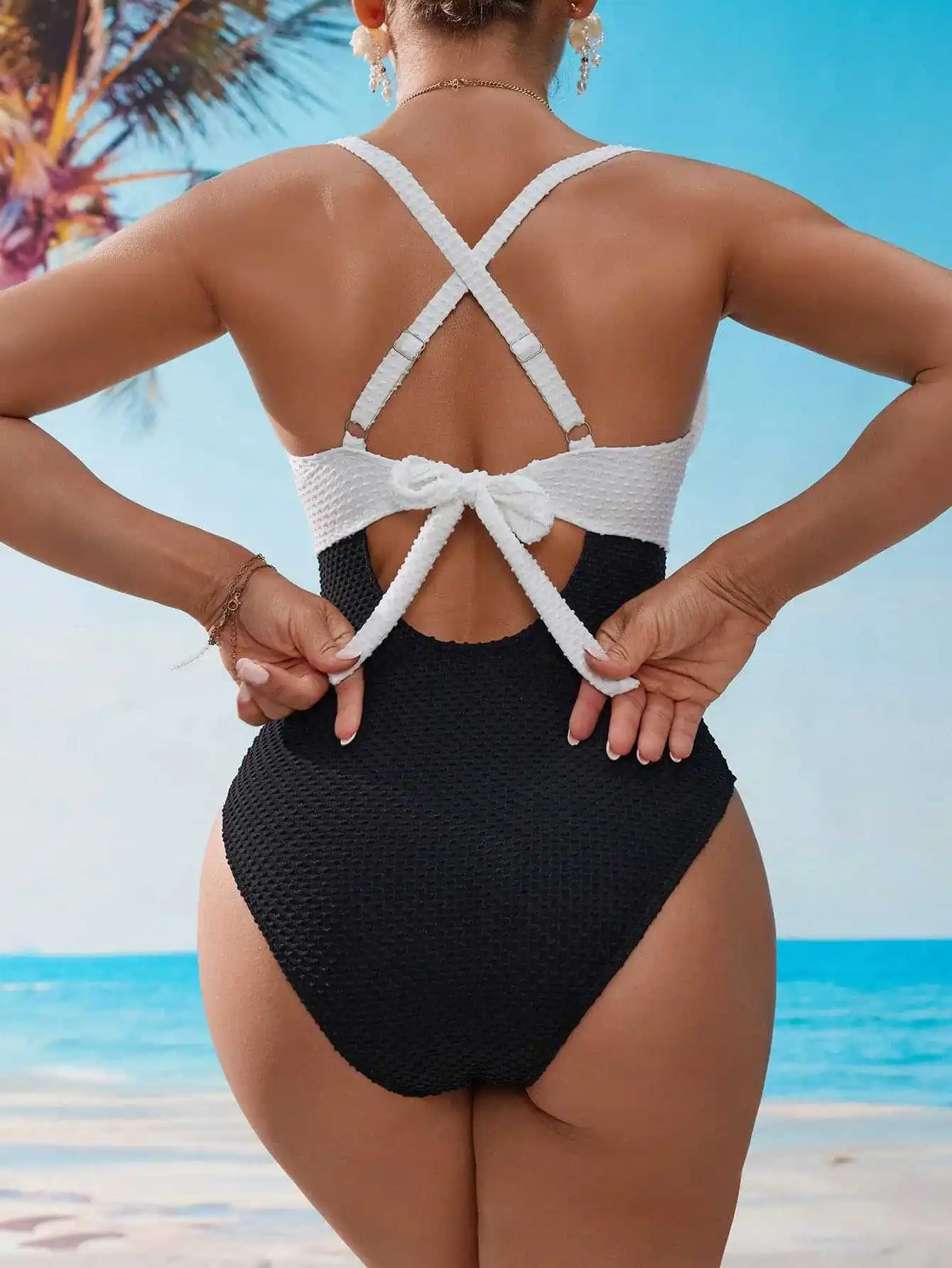 Summer Holiday Cut Out Monokini Sexy Color Block One Piece Swimsuit Bodycon Swimwear for Women Backless Bodysuit Tops Swim Wears