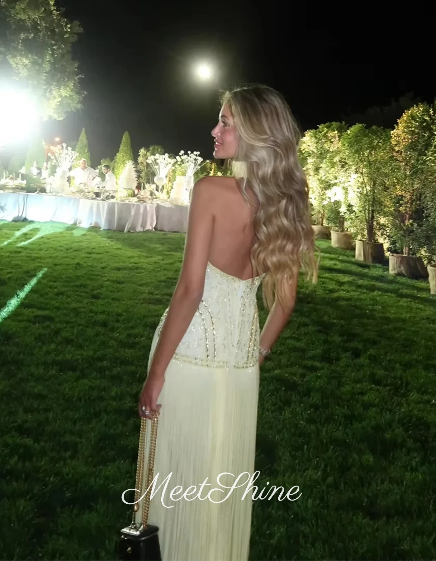 Abiti da sera a sirena con scollo a V profondo verde chiaro Squisiti abiti da ballo formali in chiffon con perline di cristallo senza schienale personalizzati