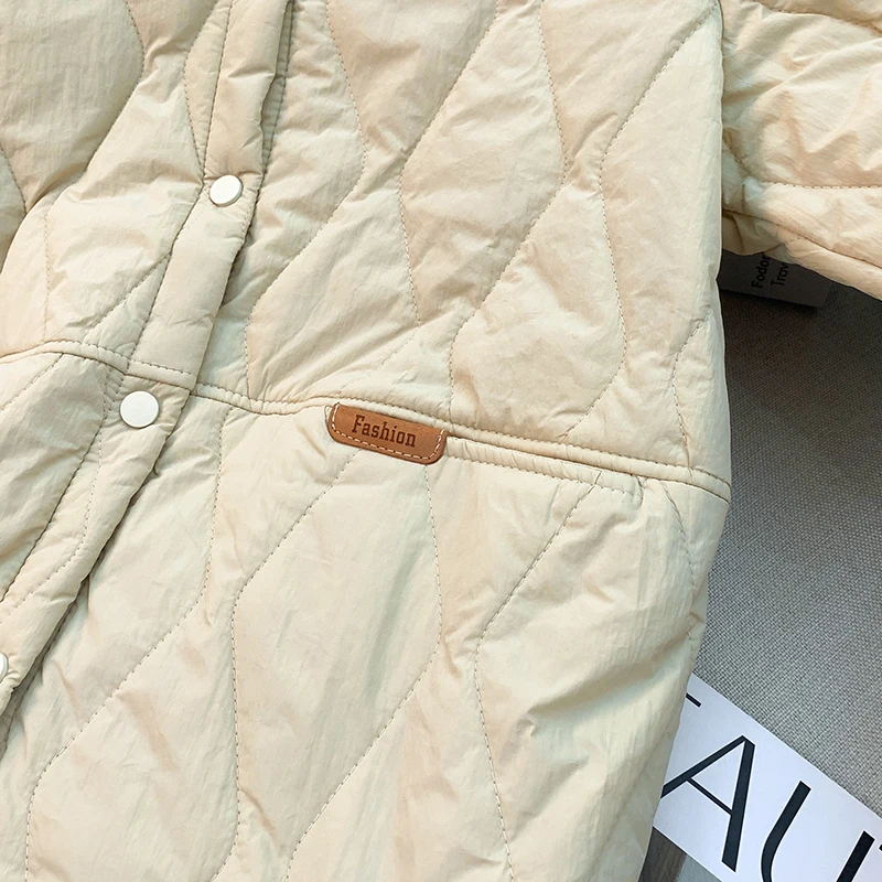 جايت قطني خفيف الوزن للنساء مع طقم أزرار مبطن تفاصيل معطف قطني ملابس خارجية نسائية سترة نسائية مقاس كبير