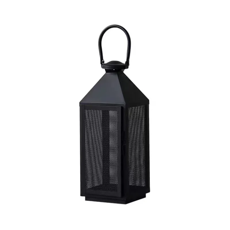 European wrought iron wind lamp candle holder is a retro floor-to-ceiling portable candle holder ornament