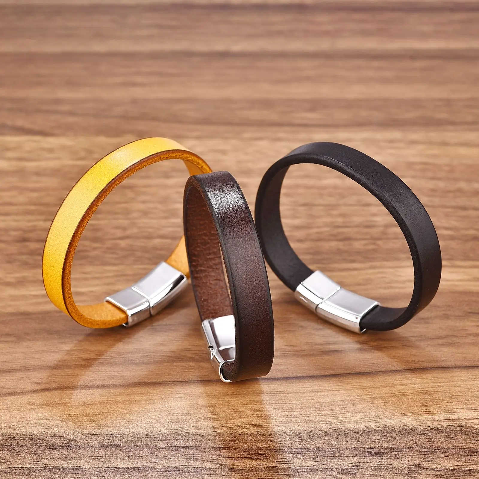 Tough Men Punk Retro Cowhide Bracelets Handmade Black Steel Magnetic Buckle Skórzana bransoletka dla mężczyzn Bransoletka Biżuteria Hurtownia