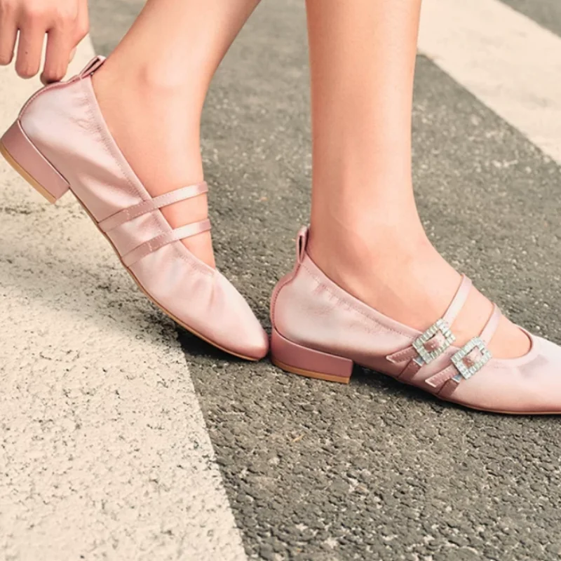 

Rhinestones Shoes for Womens Square Toes Flat Heels Shallow Female Ballets Chassure Femme Solid Zapatos Mujer Pleated Chassure