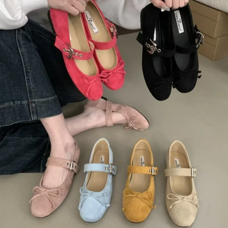 New style Siss velvet, gentle Mary Jane, grandma shoes shallow mouth, slim flat shoes for women