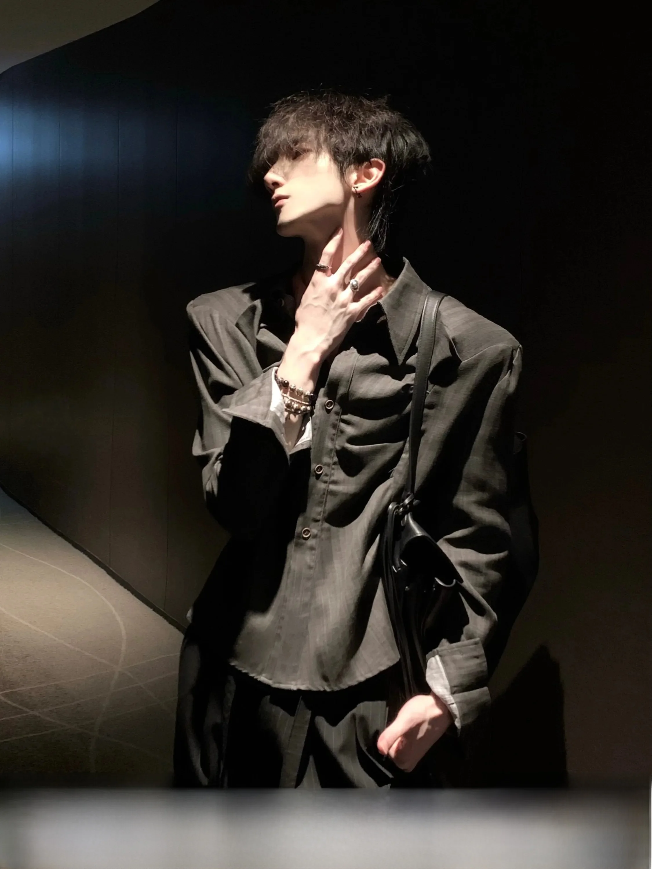 Men's Shirt Autumn Mountain Wind Sword Design Tuck Iris Flower  Linen Shirt Waist Cinching Shoulder Pad Elegant Style