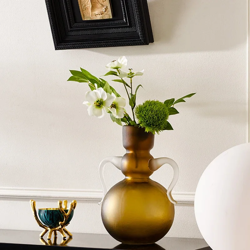 โมเดิร์นวินเทจแจกันเครื่องประดับสํานักงานขายล็อบบี้โต๊ะกาแฟโชว์รูมBoguชั้นวางนุ่มตกแต่งเคลือบหูคู่ดอกไม้แวร์