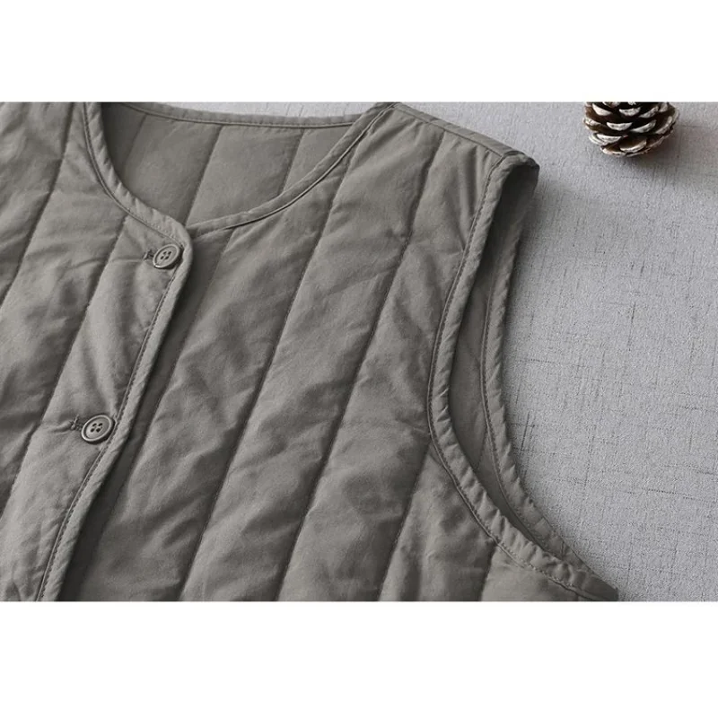 Gestreiftes, gestepptes Damen-Winter-Rundhals-Knopftaschen-Top, modisch, einfarbig, vielseitig, lässig, ärmellos