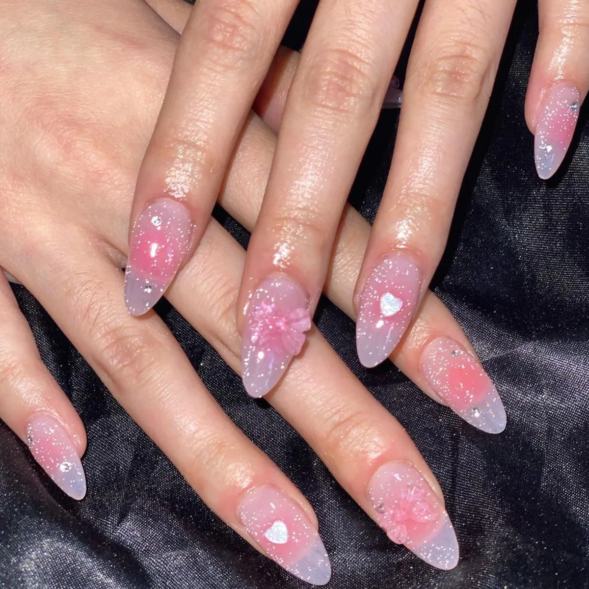 Wearable Press On Nails With Bow And Pearl Starlight Almond Design_voghion.com
