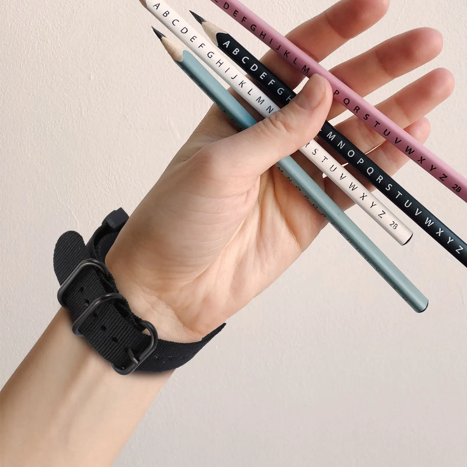 

1Set Nylon Watch Strap Durable Lightweight Breathable Adjustable Canvas Watchband Replacement for Smart Watch Wristband
