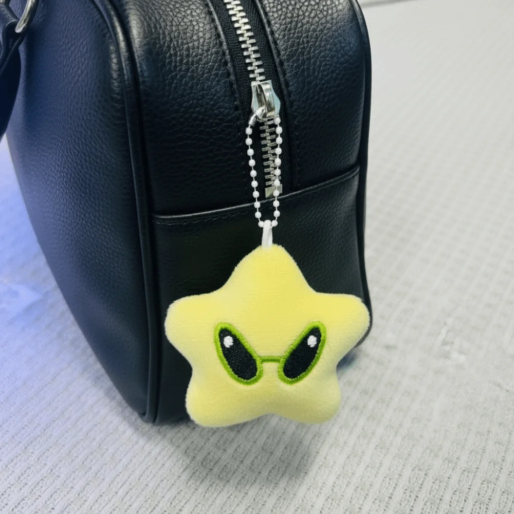 Cartoon-Plüsch-Rucksackanhänger, Mini-Handyband, Kawaii-Stil, süßer Stern-Alien-Katzen-Schlüsselanhänger, Taschendekoration – Detail 9