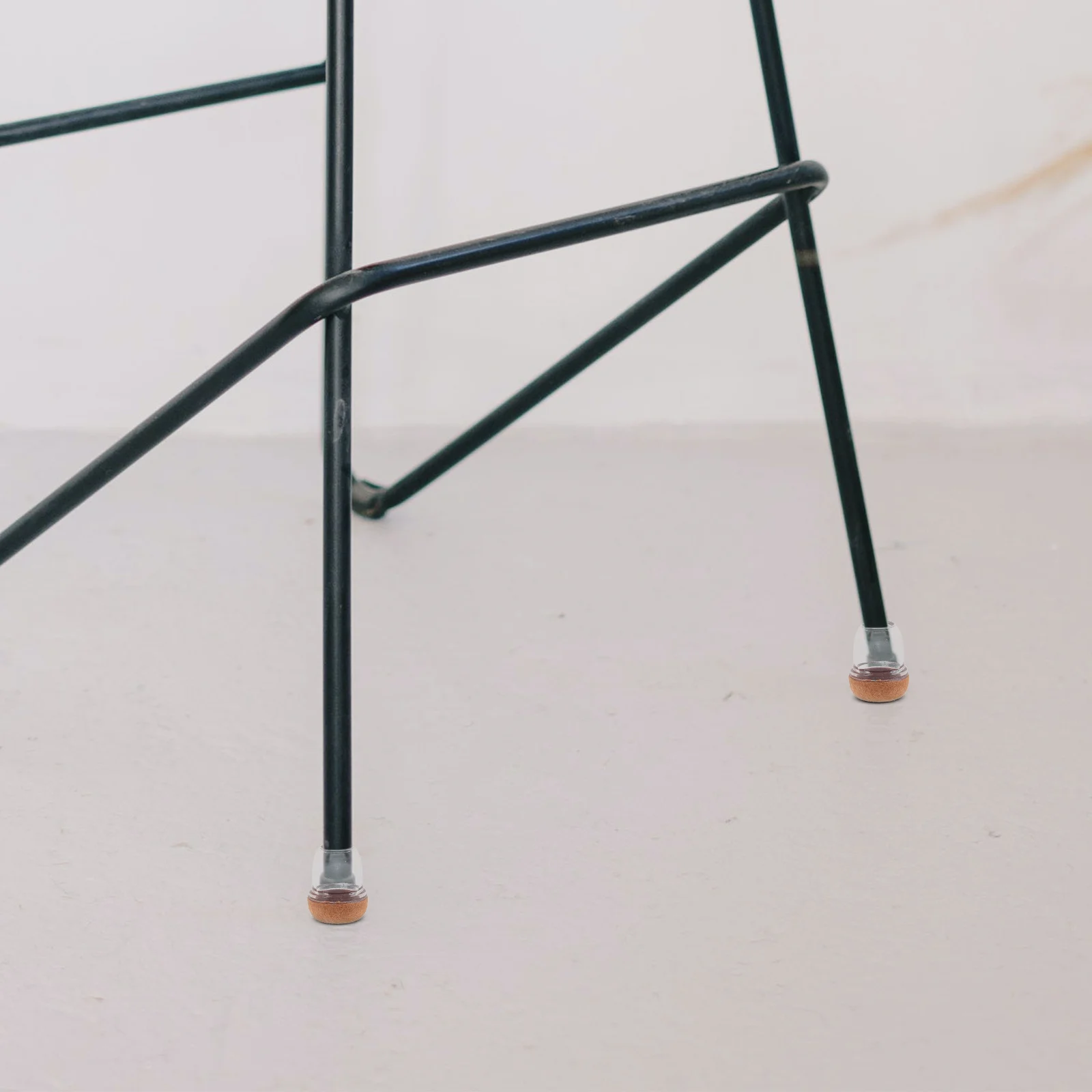 

8Pcs Chair Leg Floor Protectors Furniture Leg Caps Covers Non-Slip Pads for Hardwood Floors Table Sofa Bed Chair Pads