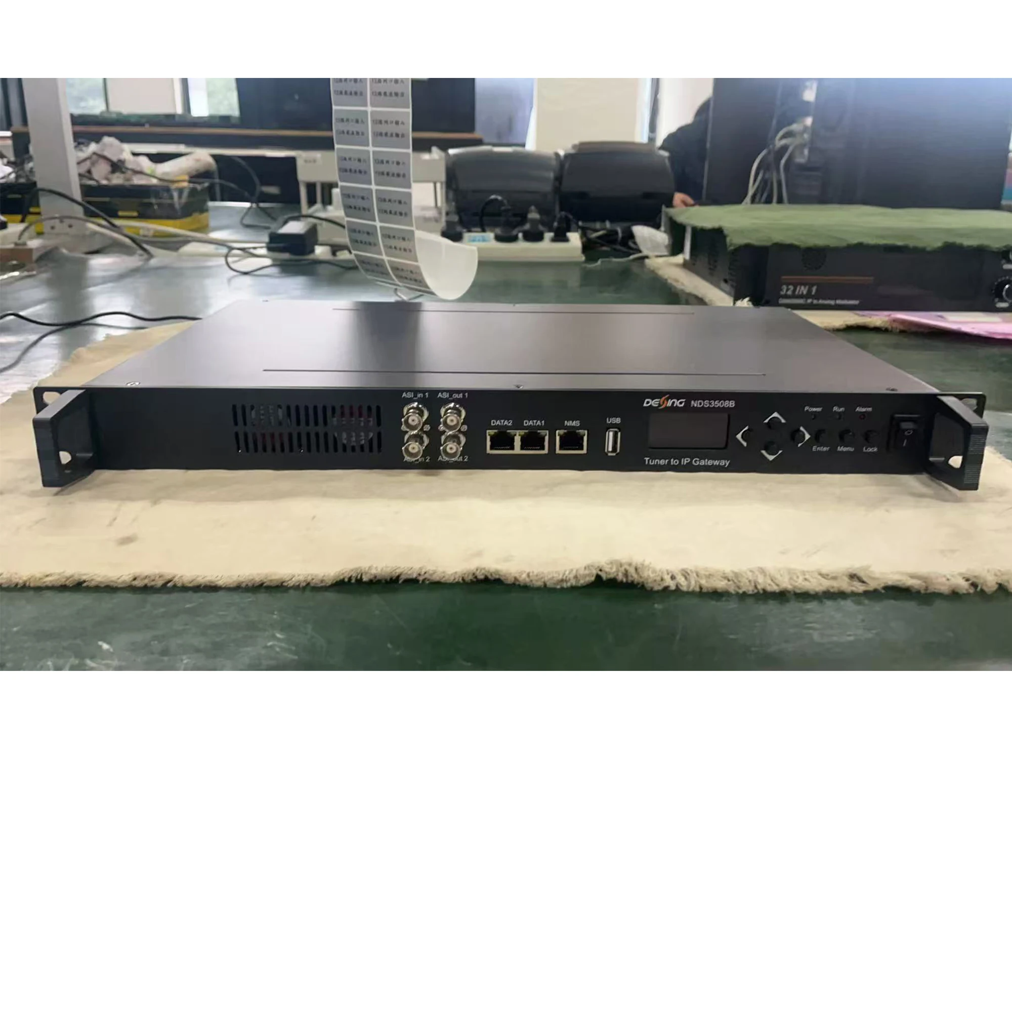 12 16 Tuner to IP Gateway DVB-S2 S2X DVB-T2 ISDBT DVB-C ATSC Receiver RF to IP ASI IRD Front-end Equipment for DTV Systems