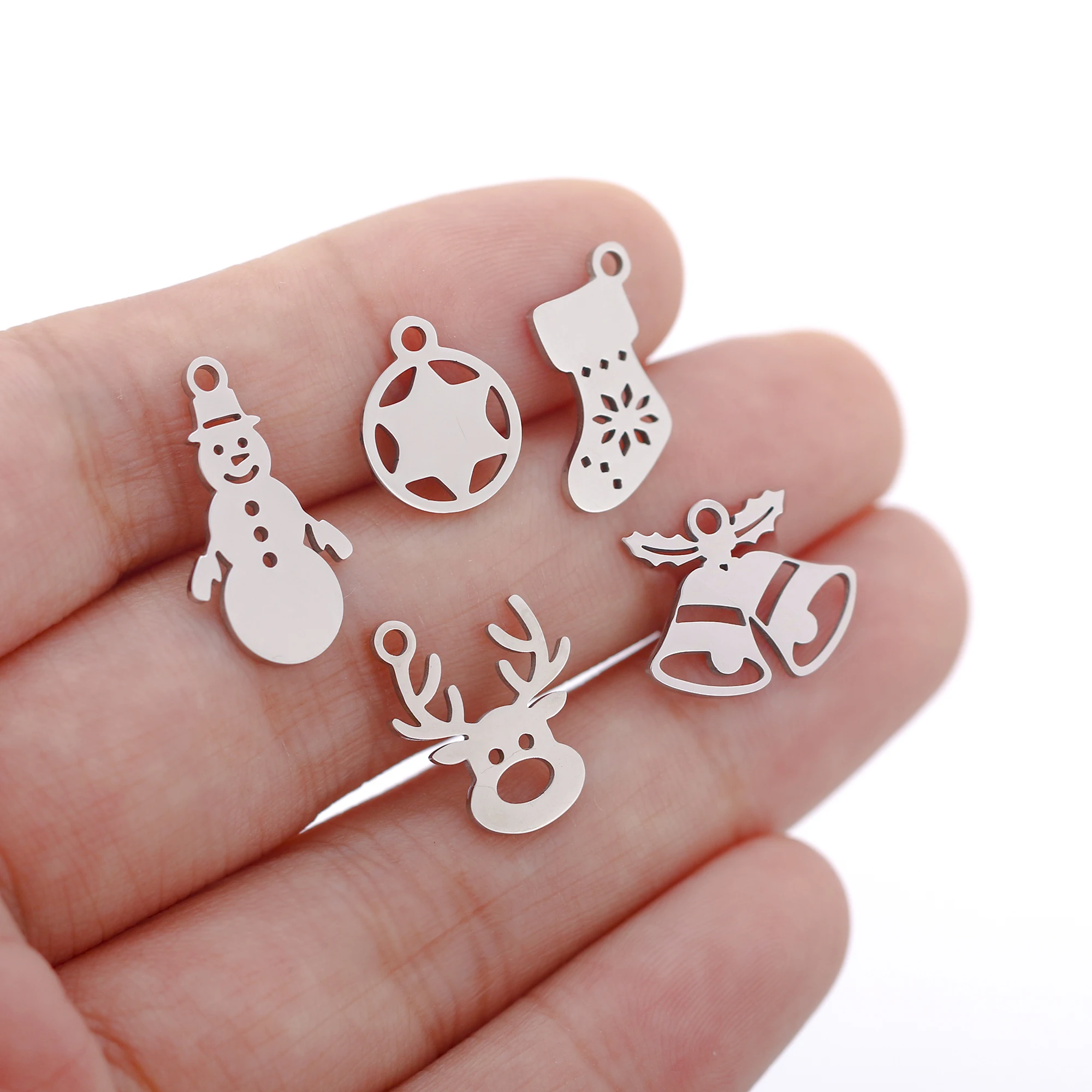 5 Stück Edelstahl Weihnachtsstiefel & Lebkuchenmann & Schneemann & Glocke Charms Anhänger für DIY Neujahrsgeschenke Schmuckherstellung Zubehör – Detail 10