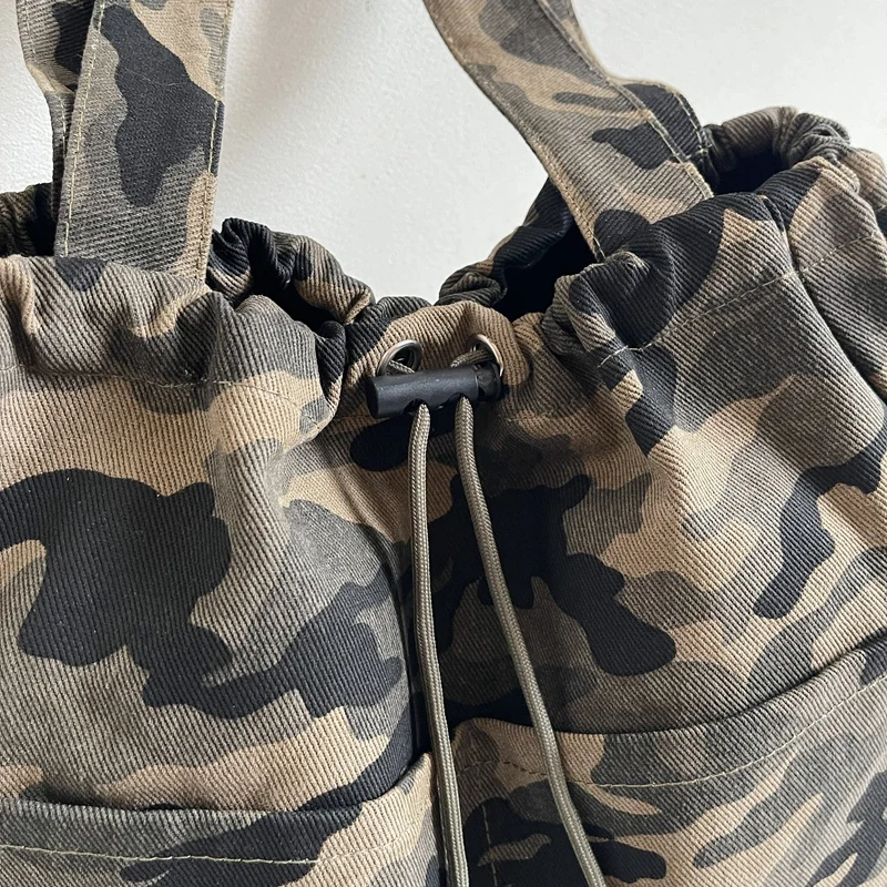 Camouflage Canvas Tote Bags For Women High Quality Drawstring Bucket Shoulder Bag Multi-pocket Large Capacity Shopper Totes 2026
