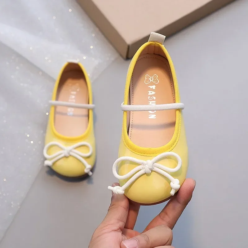 Zapatos de princesa para niña pequeña, zapatillas planas de Ballet con lazo de Color caramelo, con banda elástica ligera, para otoño