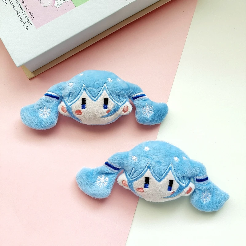 Japanese hatsune miku cartoon doll accessories brooch diy cute two-dimensional girl plush anime small gift charms Halloween gift