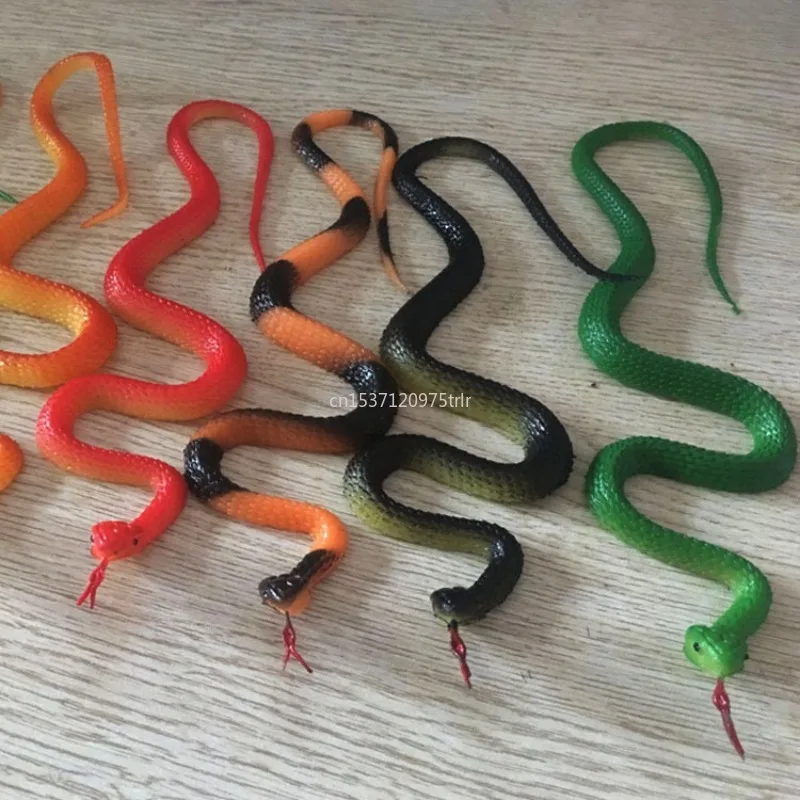 45cm Fake Realistic Rubber Toy Snake North US Green Anaconda Scary Halloween To Scare Birds Props Prank Trick Toy Accessories