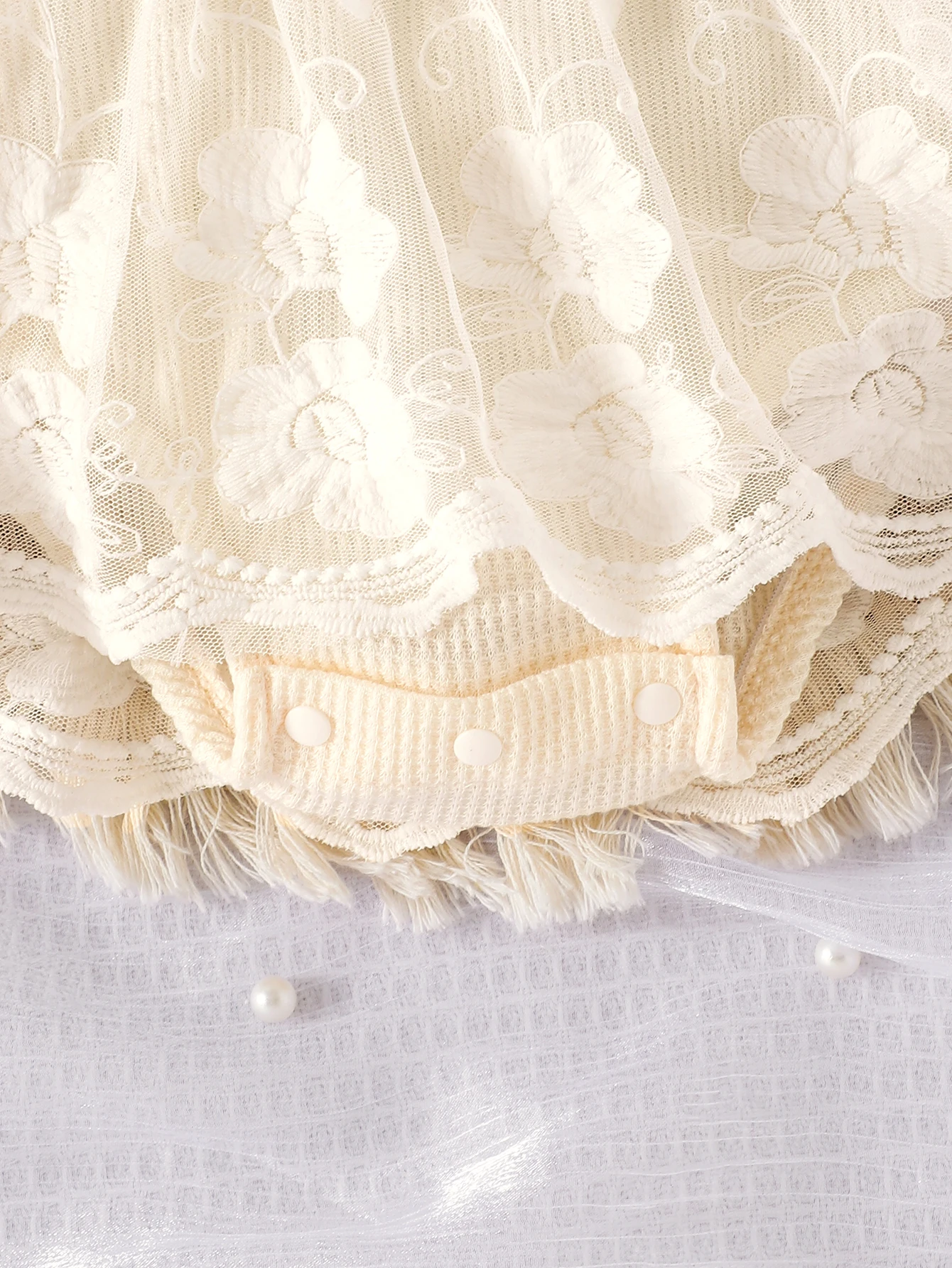 Summer cross-border new girls 0-1 years old sweet and cute beige short-sleeved mesh clothes 4