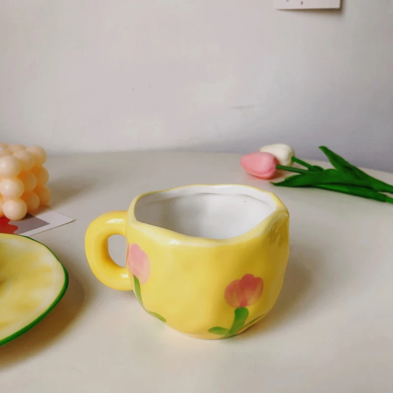 طقم كوب وصحون لطيف صغير هدية عتيقة كوب سيراميك مصنوع يدويًا بمقبض طقم قهوة بورسلين نسبرسو جميل #3