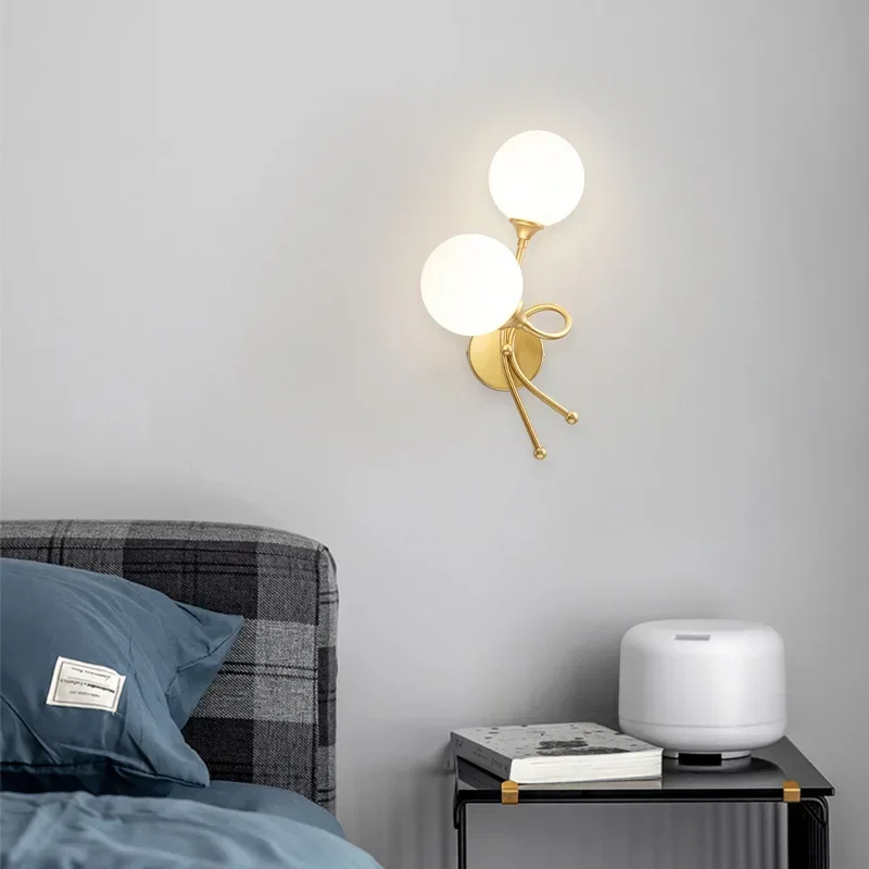 Imagem -04 - Luz de Parede de Bola de Vidro para Quarto Nordic Wall Lamps Criatividade Moderna Cabeceira Living Corredor Lustre Wall Sconce