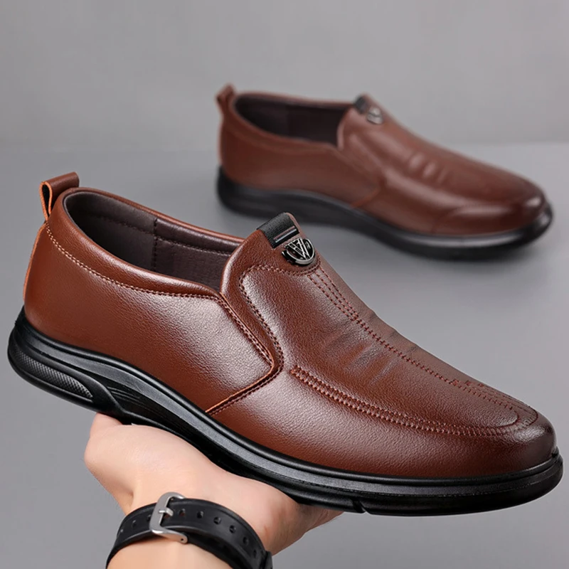 

Summer Men Business Leather Shoes Soft Soled Casual Flat Shoes Outdoor Walking Footwear Comfort Fashion Leather Shoes Loafers