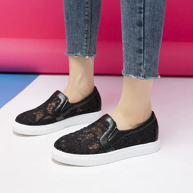 Women Shoes Summer Mesh Lace Women Casual Shoes Sneakers Breathable Hollow Flat Loafers Slip-On Height Increase Shoe2024