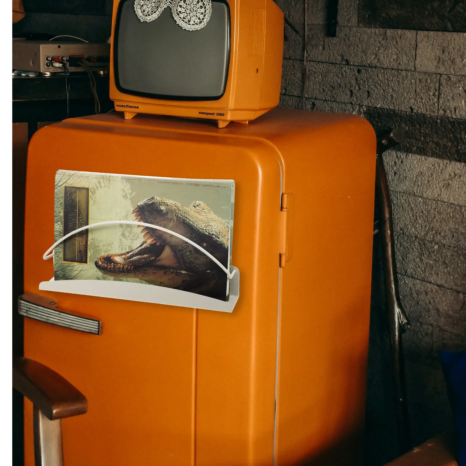 

Magnetic Magazine Holder Elegant Space Saving Design for Refrigerator Door Fridge Wall Hall Closet Bedroom Metal Surface