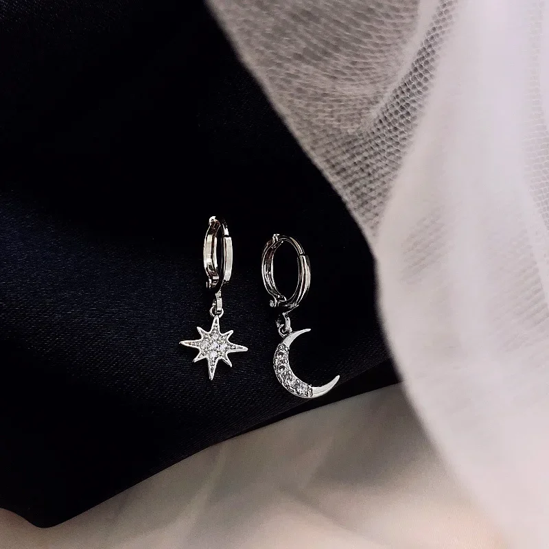 Exquisite Earrings Ins Studded With Diamonds And Stars And Moon Asymmetrical Earrings Versatile Cold Style Earrings For Women