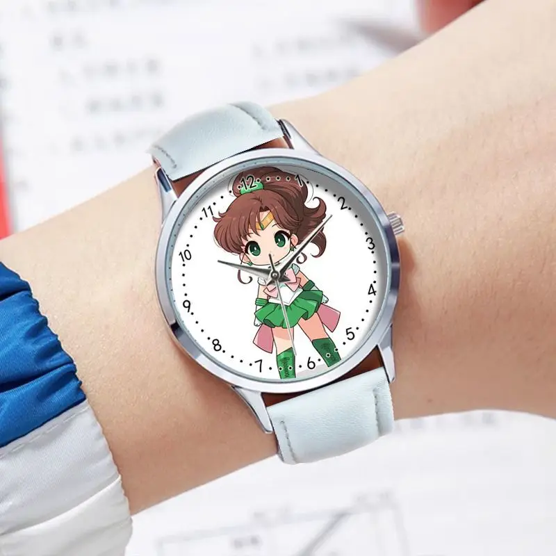 بحار القمر الكرتون أنيمي كينو ماكوتو الساعات الطرفية هدايا عيد الميلاد المراهقين الرجال والنساء ساعات الكوارتز بالجملة