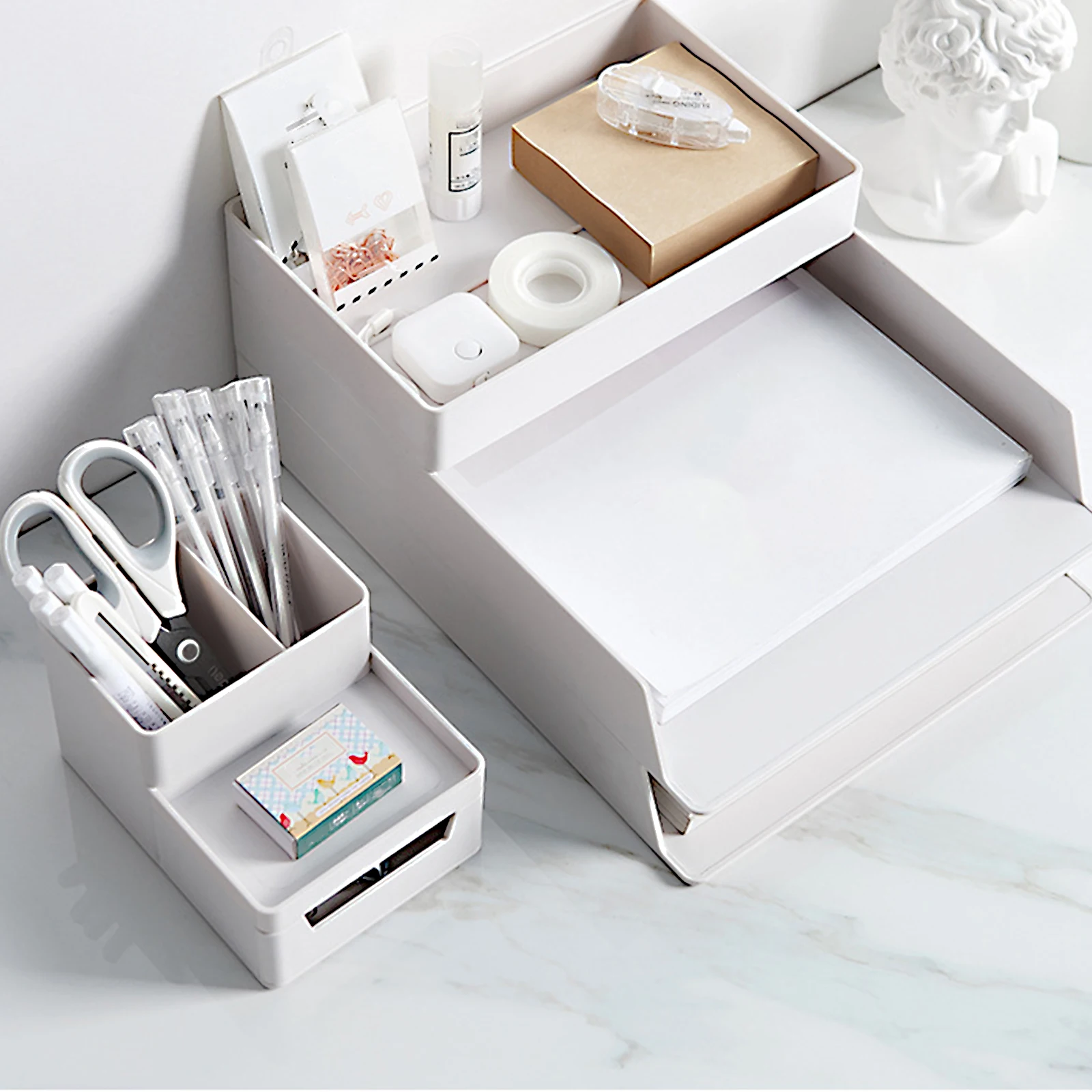 

1pc Drawer Storage Box Plastic Containers Simple Office Organizer Stationery Pens Mobile Phones Rustproof Home Storage