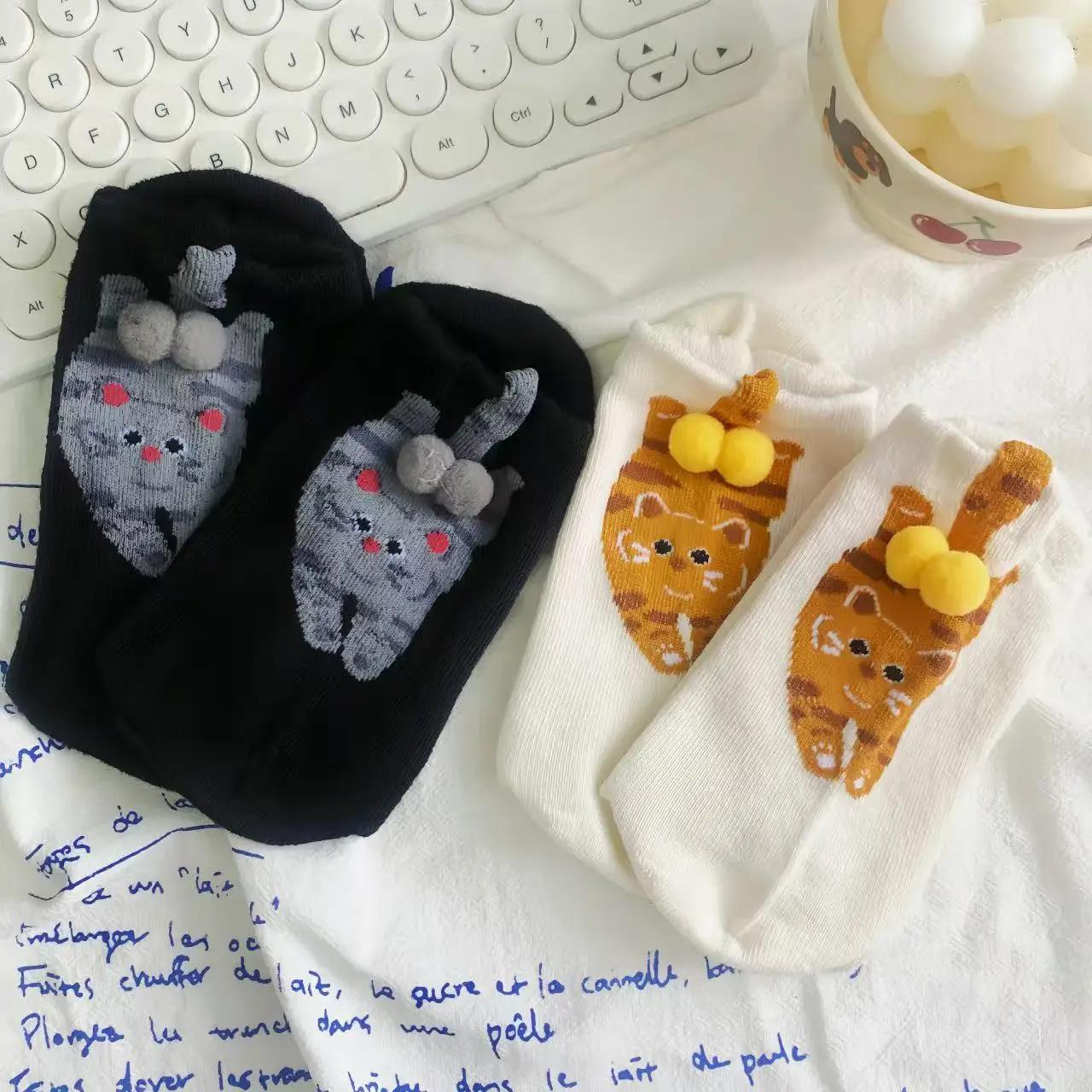 1 Pair Funny 3D Cat Butt Socks Cartoon Kawaii Mid-Calf Cotton Socks for Women Girls Quirky Novelty Couple Gifts Cute Floor Socks