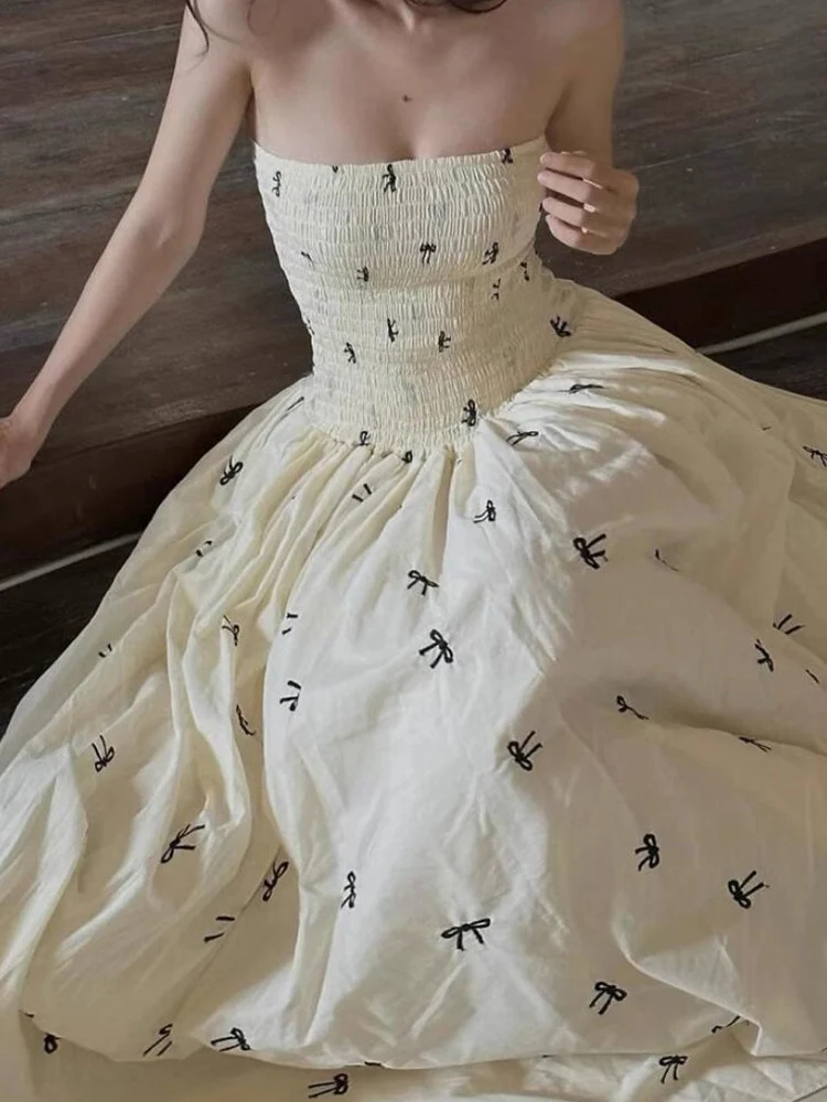 

Sexy Strapless Embroidery Bow A-line Long Dress Women Beige Sleeveless Backless Pleated Slim Dresses Formal Evening Party Gowns