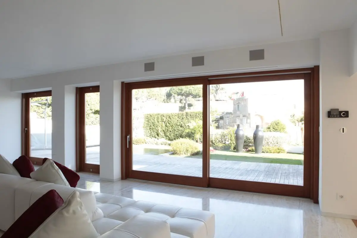 

Раздвижные двери из закаленного стекла с защитой от урагана, водонепроницаемые, нестандартного размера, внешняя изолированная алюминиевая раздвижная дверь с двойным остеклением