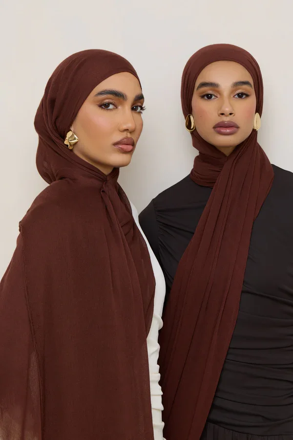 Neue Geknitterte Rayon-Hijabs für Frauen, Einfarbige Schals, Muslimische Weiche Viskose-Kopftücher, Islamischer Turban, Kopfband – Detail 3