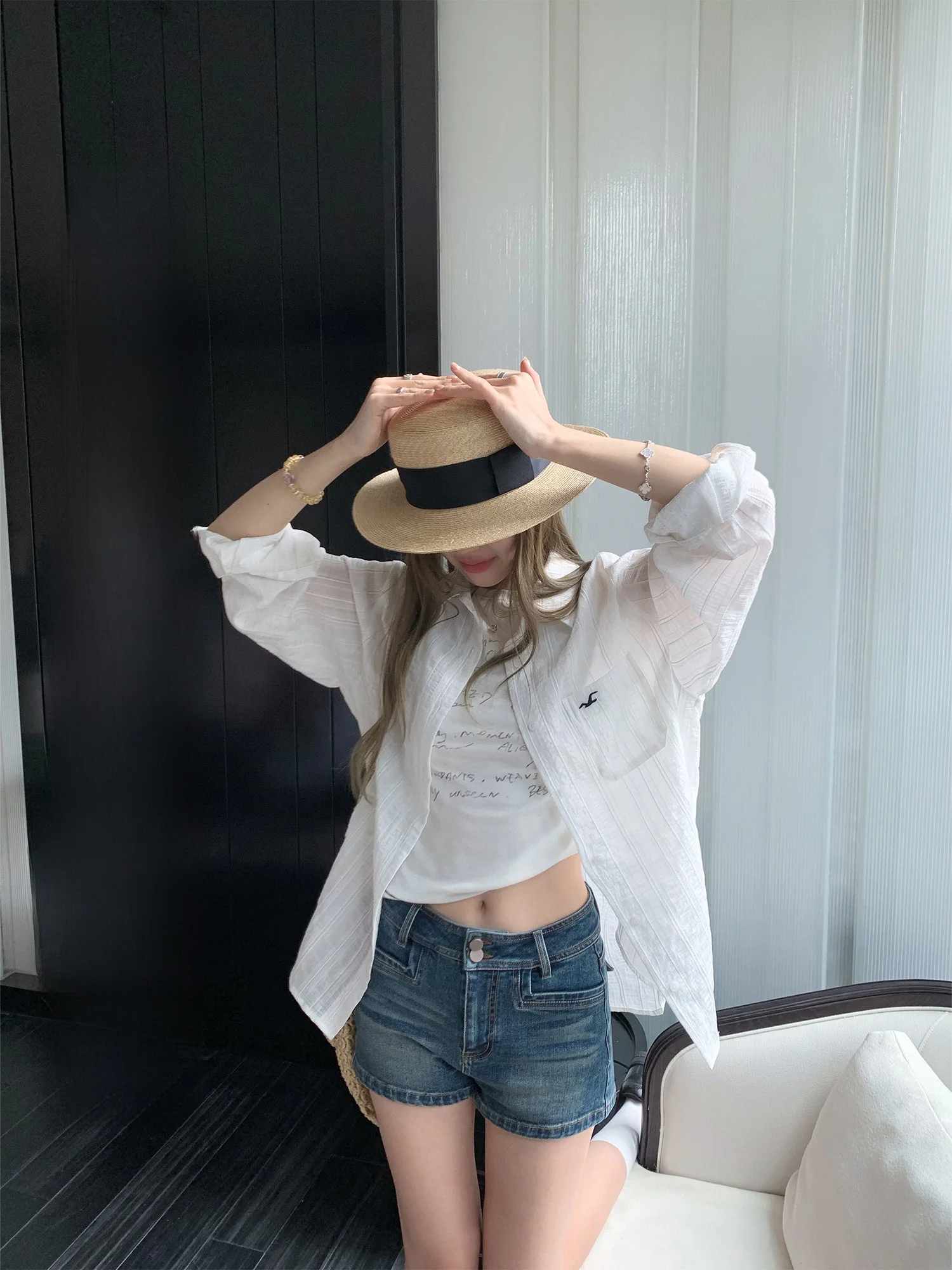 

White Silk Women's Shirt Summer Sun Protection Casual Loose Texture Sensation Breathable Long Sleeve Striped Pattern