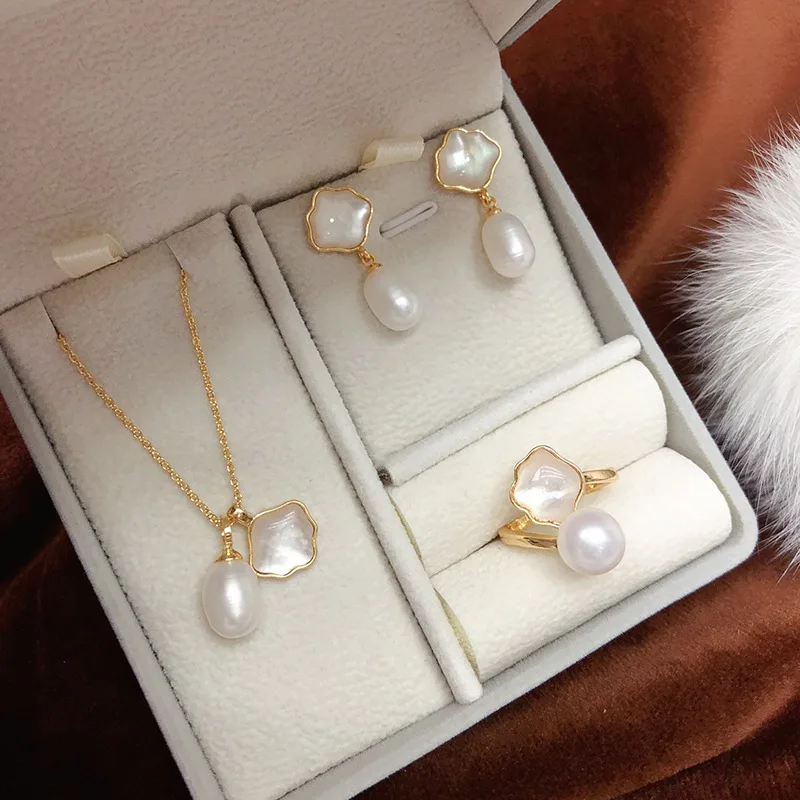 Three-piece Pearl Necklace Earrings Ring Designer Fashion 7-8mm Pearl Suit For Girlfriend And Mother Gift 51