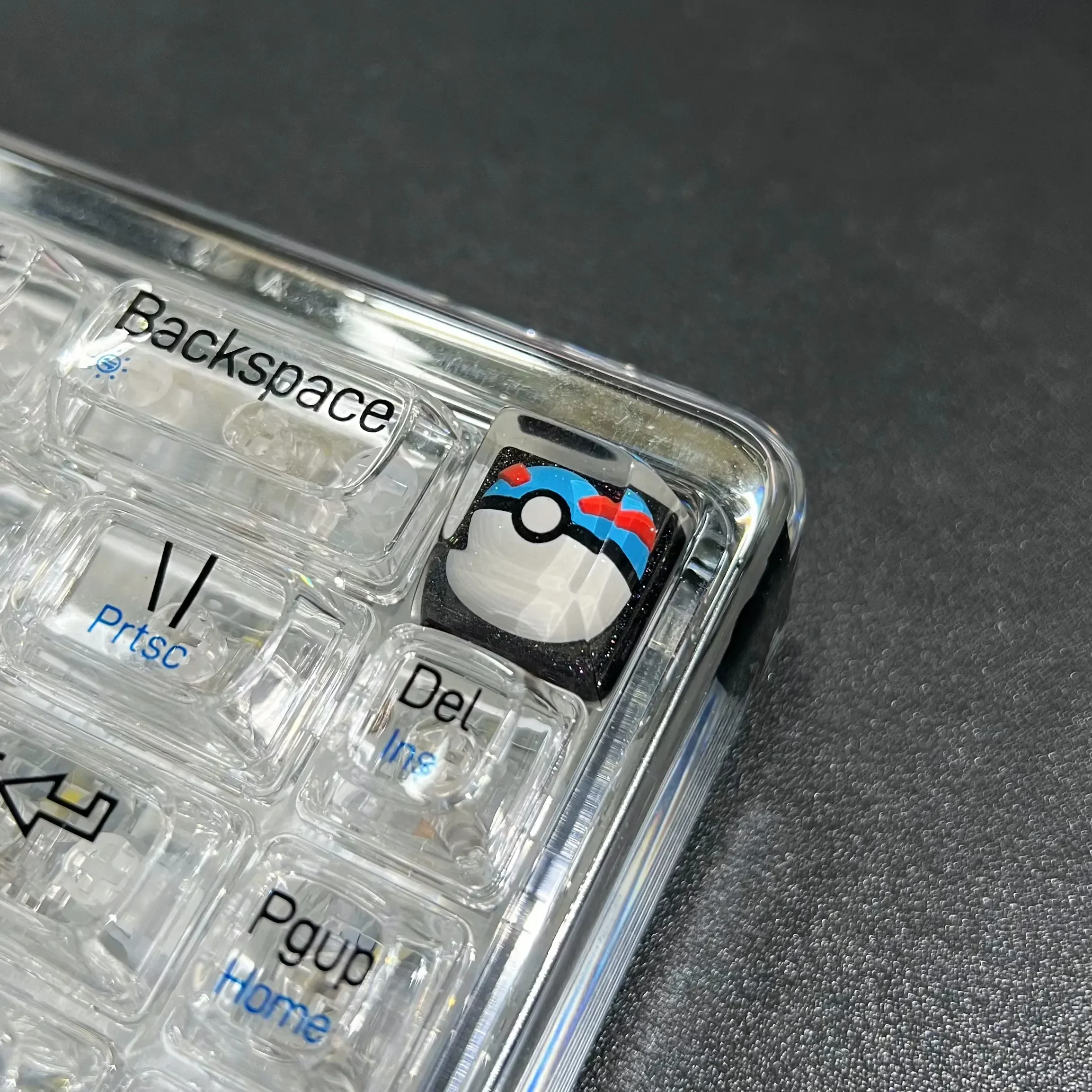 

Pokemon Keycap Mechanical Keyboard Resin Transparent Keycap Pokemon Ball Pokeball Great Master Ultra Safari Ball Gift Fifth Wave