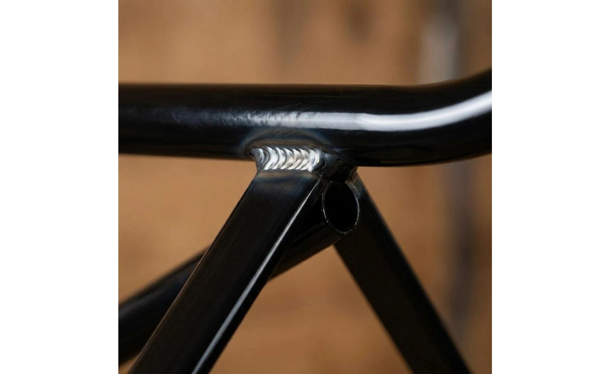 Wall-Mounted Saddle Rack Curved Support Black Metal Saddle Rack Space Saving Organizes Tack Room Wall-Mounted Saddle Rack Curved Support Black Metal Saddle Rack Space Saving Organizes Tack Room