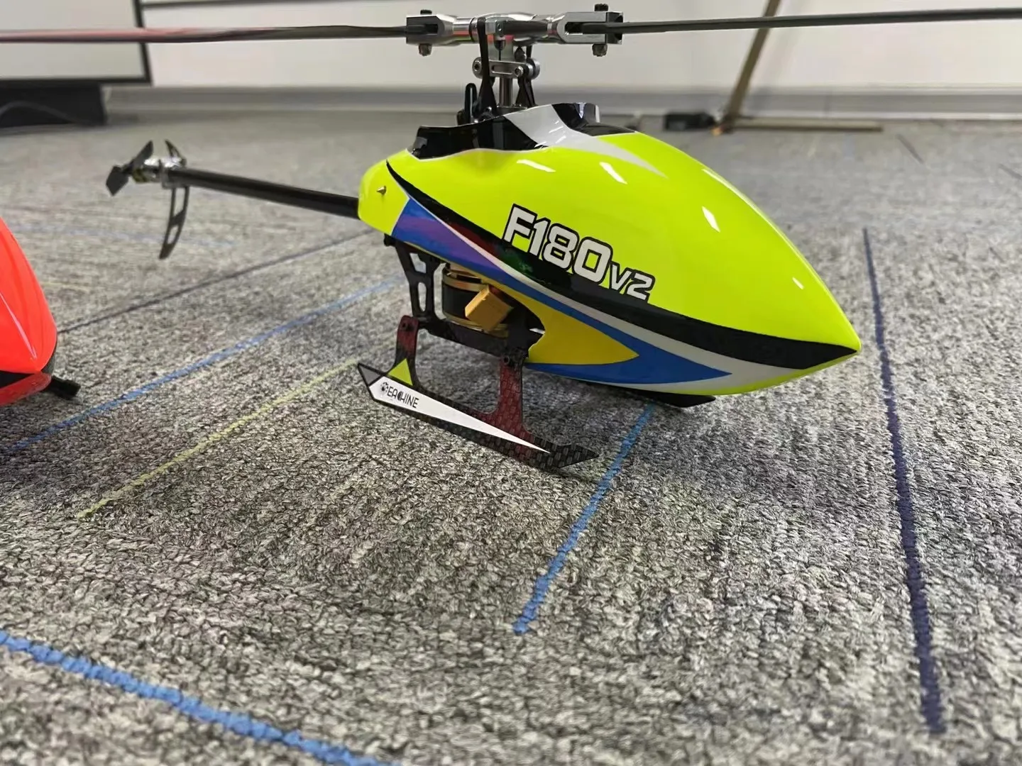 YUXIANG F180 V2 6CH 3D 6G System Dual Brushless Direct Drive Motor Aileronless RC Helicopter RTF BNF VS F180