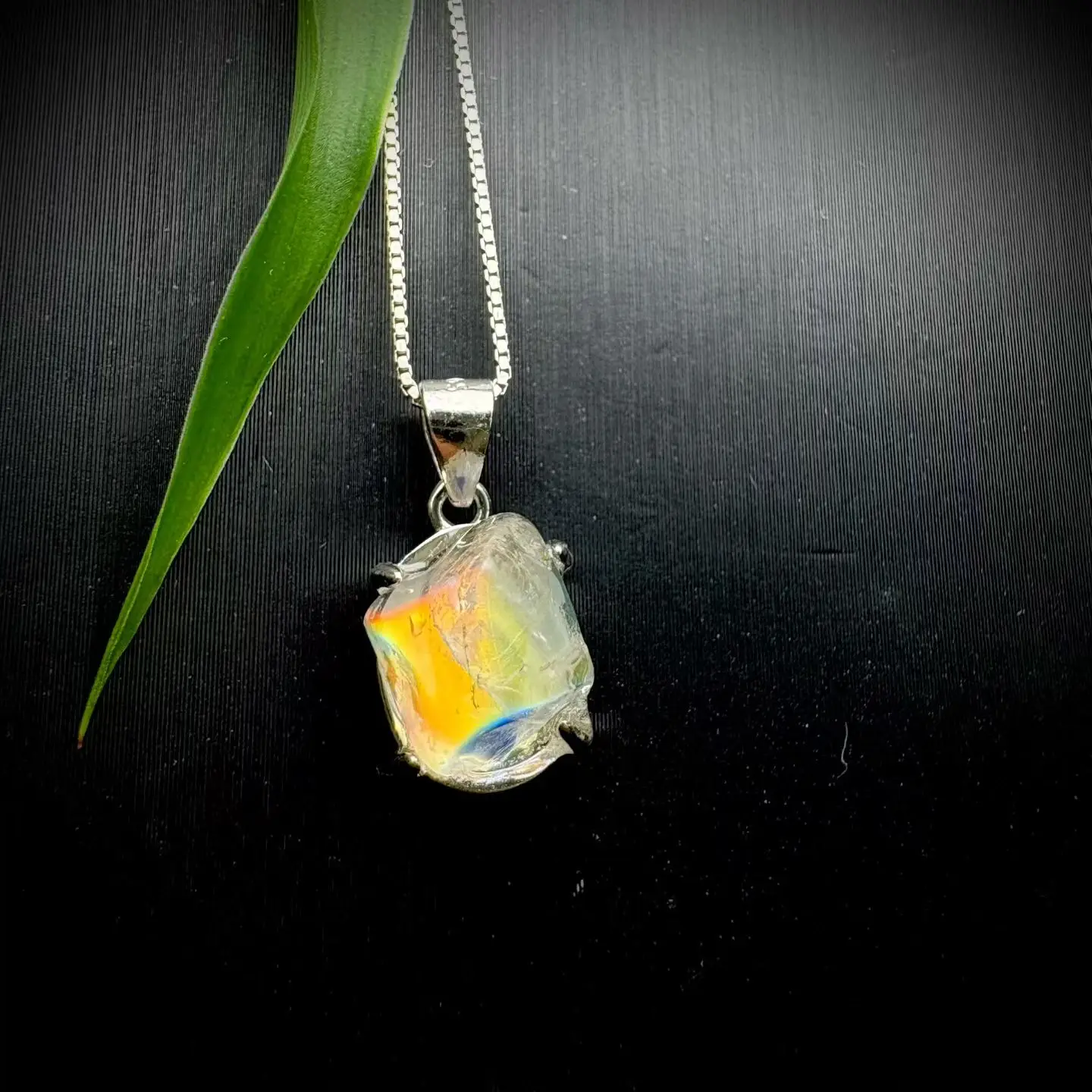 

1 Pc Fengbaowu Natural Rainbow Blue Moonstone Pendant 8-10MM Irregular Shape Stone 925 Sterling Silver Jewelry For Women Men