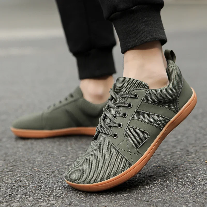 Wide Barefoot Shoes for Unisex Walking Sneakers Men Women Hiking Running Shoes Lace-Up Mesh Outdoor Sneakers Size 36-47