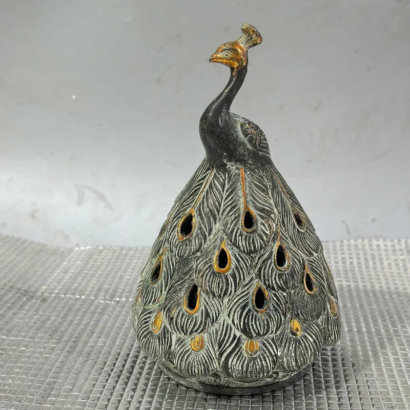 Antique-style aged copper , creative peacock-shaped incense burner for home use, craft item