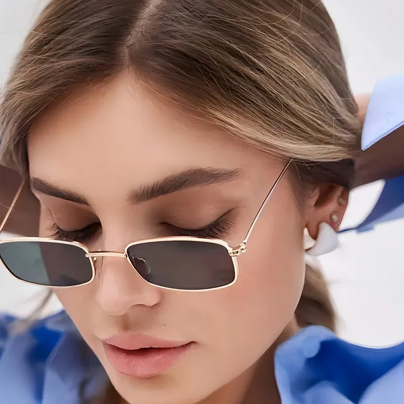 New Classic Small Frame Square Sunglasses Personalized Versatile Street Photography Eyewear Men's and Women's metal Sun Glasses