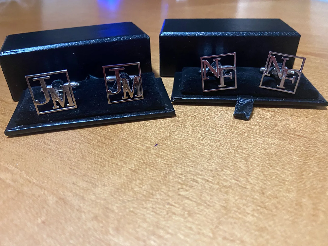 Gemelos personalizados para hombres, logotipo personalizado, nombre, letra, traje de acero inoxidable, botón de camisa, regalo de padrino de boda