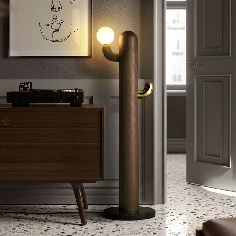 Creative Design Sense Vertical Floor Lamp High-end Solid Wood Living Room Bedroom Artistic Atmosphere Including Light Bulbs